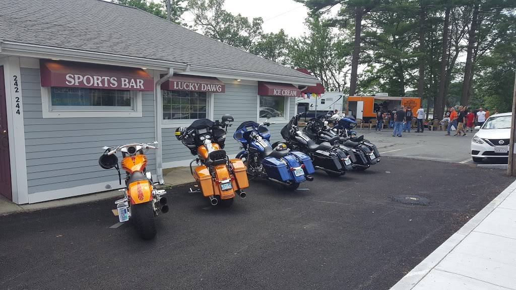 Lucky Dawg Tavern & Grill | restaurant | 242 Mattakeesett St, Pembroke, MA 02359, USA | 7812933600 OR +1 781-293-3600