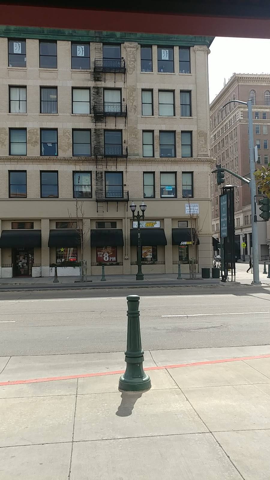 Subway | restaurant | 46 N Sutter St, Stockton, CA 95202, USA | 2094677101 OR +1 209-467-7101