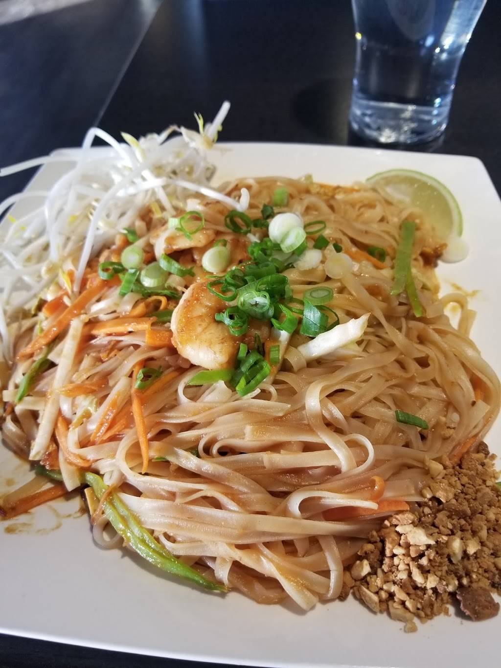 Thai Hut Restaurant | restaurant | 641 Erie St, Stratford, ON N5A 2N9, Canada | 5192736488 OR +1 519-273-6488