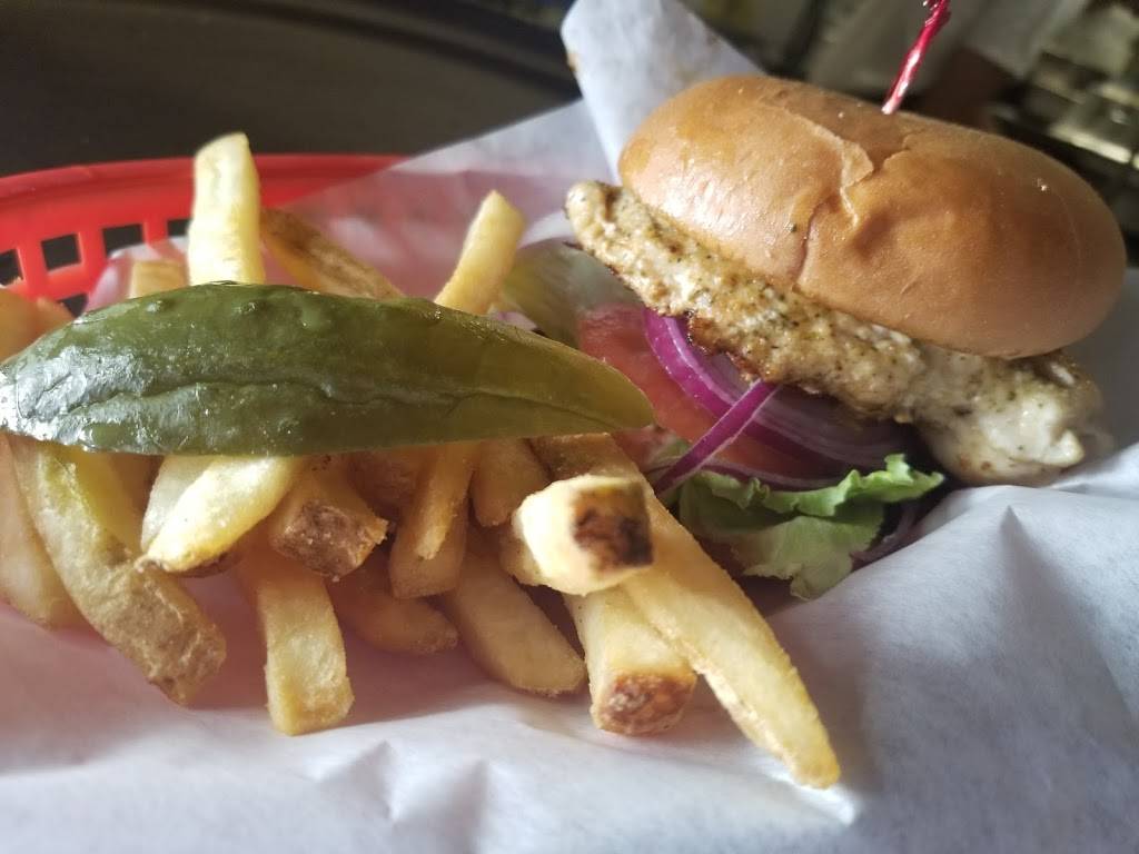 Crazy Mels Burgers & Bar | restaurant | 166 N Palm Canyon Dr, Palm Springs, CA 92262, USA | 7606567563 OR +1 760-656-7563