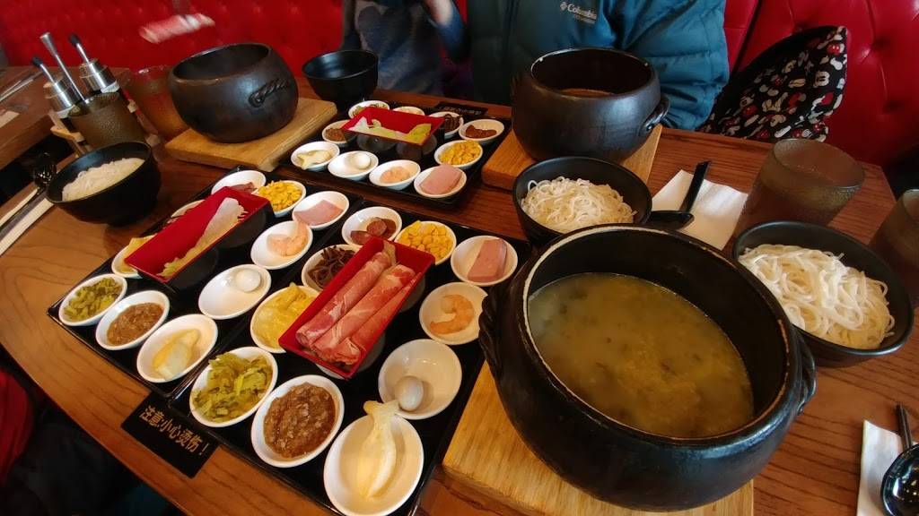 Yunshang Rice Noodle House (Aurora) | restaurant | 16035 Bayview Ave D5, Aurora, ON L4G 3L4, Canada | 9058411112 OR +1 905-841-1112