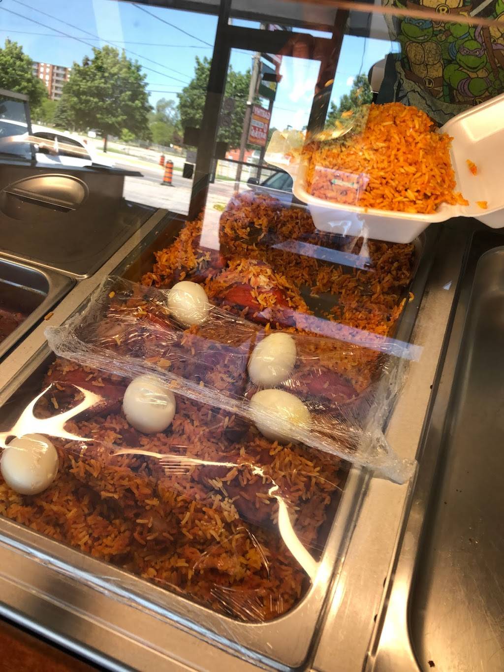 Garthy Takeout and Catering | restaurant | 1204 Simcoe St N, Oshawa, ON L1G 7W9, Canada | 9052407021 OR +1 905-240-7021