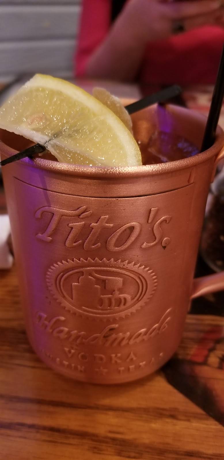 Gators Den Sports Grill | restaurant | 4200 NW 97th Blvd, Gainesville, FL 32606, USA | 3523314875 OR +1 352-331-4875