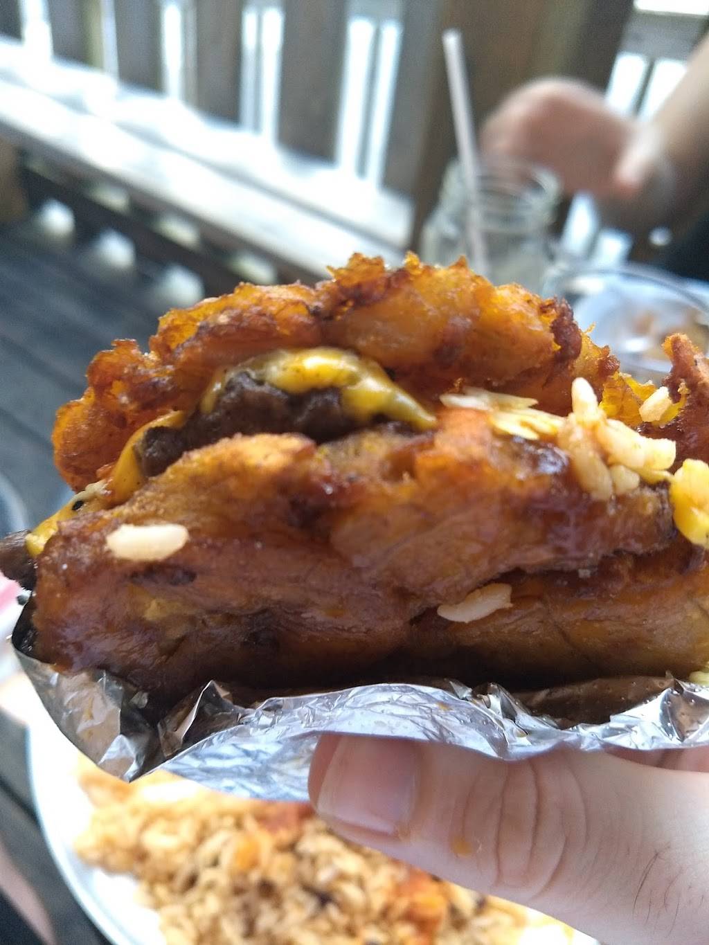 Fidas Caribbean Beach House | restaurant | 109 W 6th St, Lexington, KY 40508, USA | 8595494733 OR +1 859-549-4733