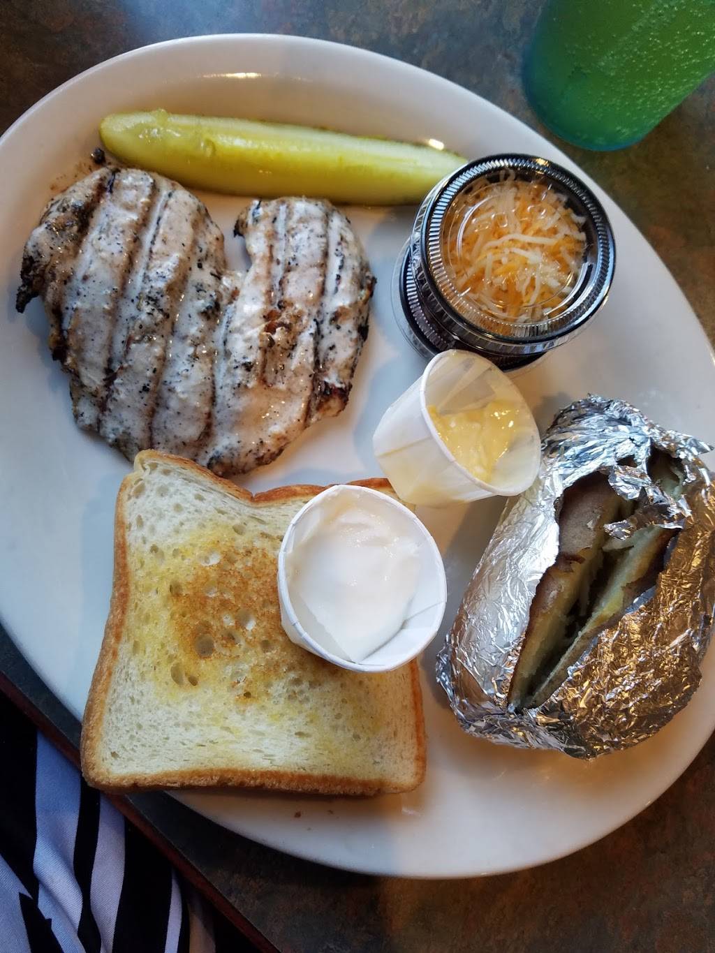 Coachs Restaurant | restaurant | 6730 Co Rd 236, Town Creek, AL 35672, USA | 2566850606 OR +1 256-685-0606