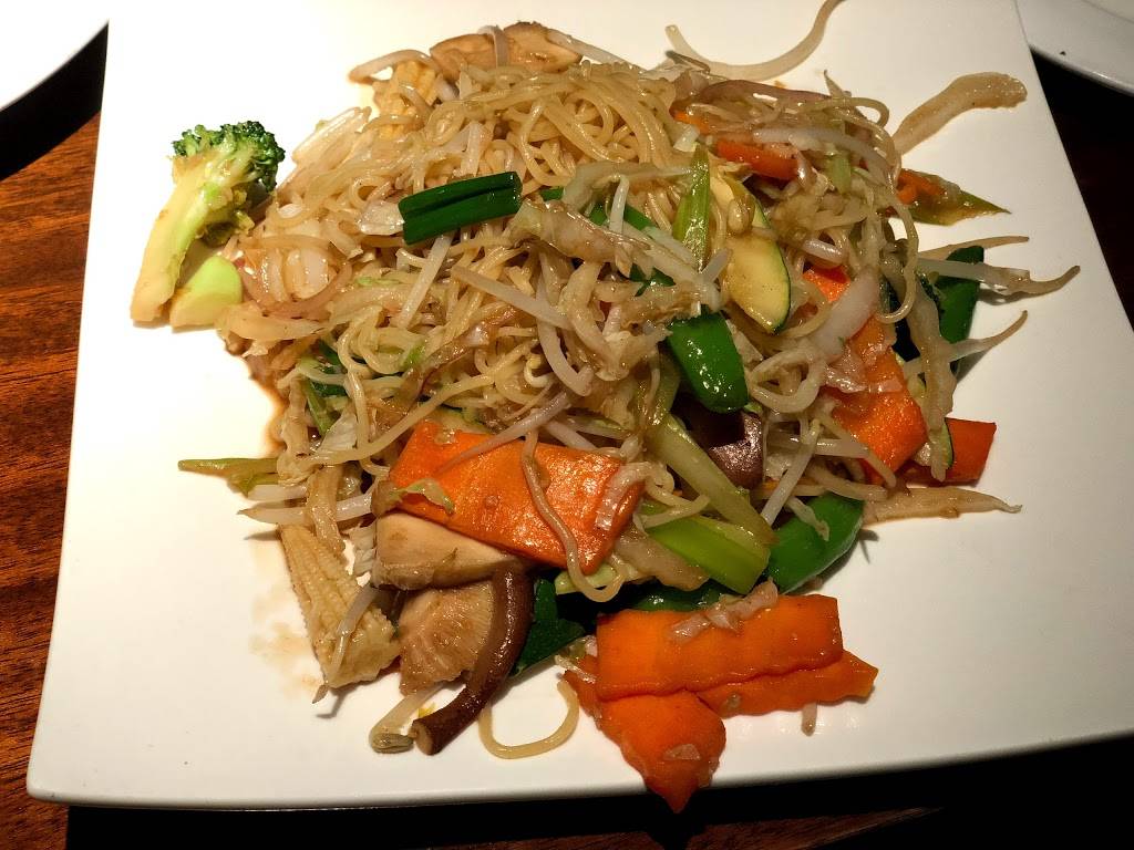 Le Shio | restaurant | 2303 Concord Pike, Wilmington, DE 19803, USA | 3028880145 OR +1 302-888-0145