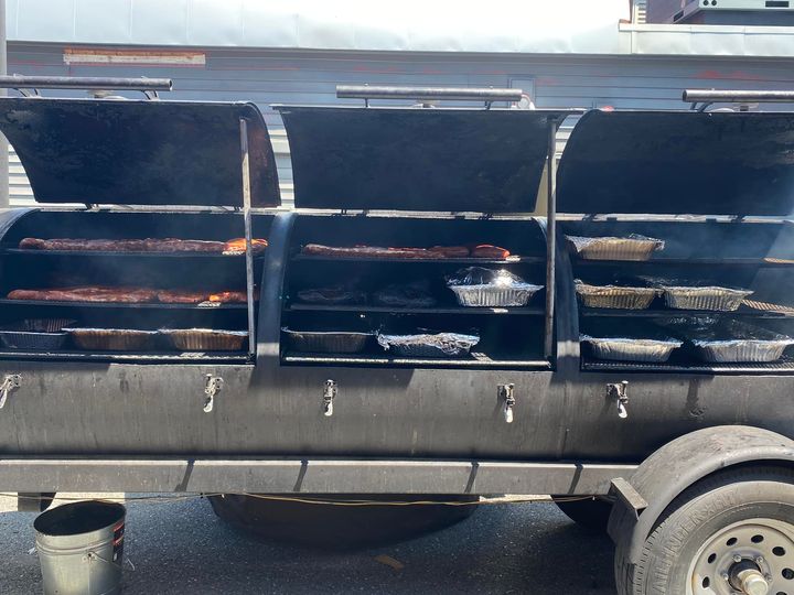 Dans Northern BBQ | restaurant | 3 Southerberry Dr, Milton, VT 05468, USA | 8028916924 OR +1 802-891-6924