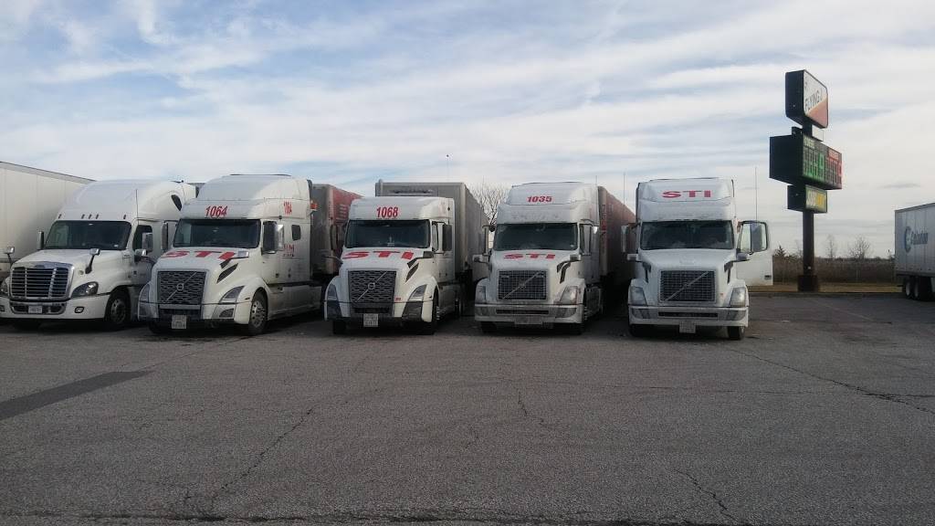 Flying J Travel Center | restaurant | 19325 Essex County Road 42, Tilbury, ON N0P 2L0, Canada | 5196821140 OR +1 519-682-1140