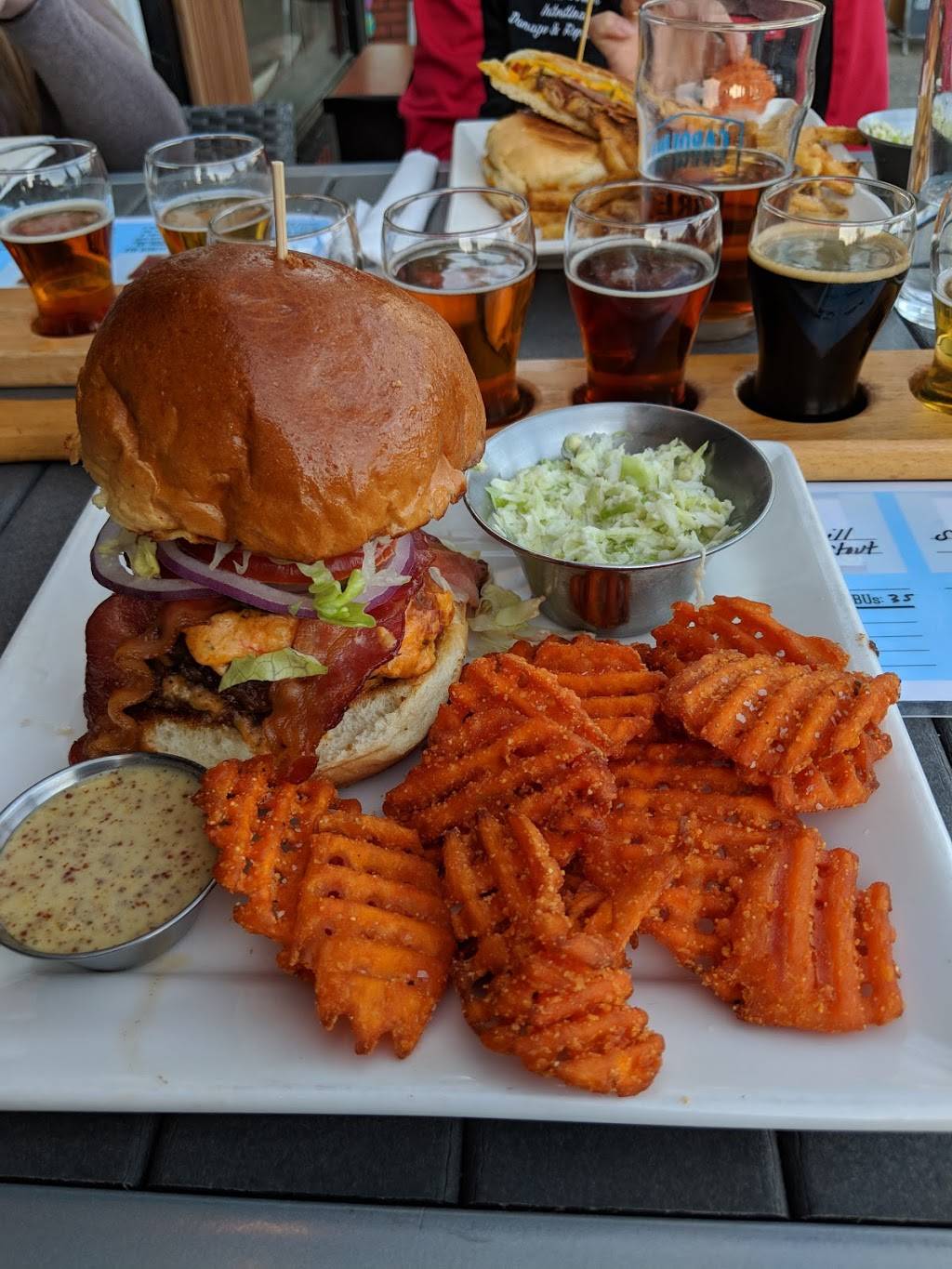 Carolina Brewery | restaurant | 460 W Franklin St, Chapel Hill, NC 27516, USA | 9199421800 OR +1 919-942-1800