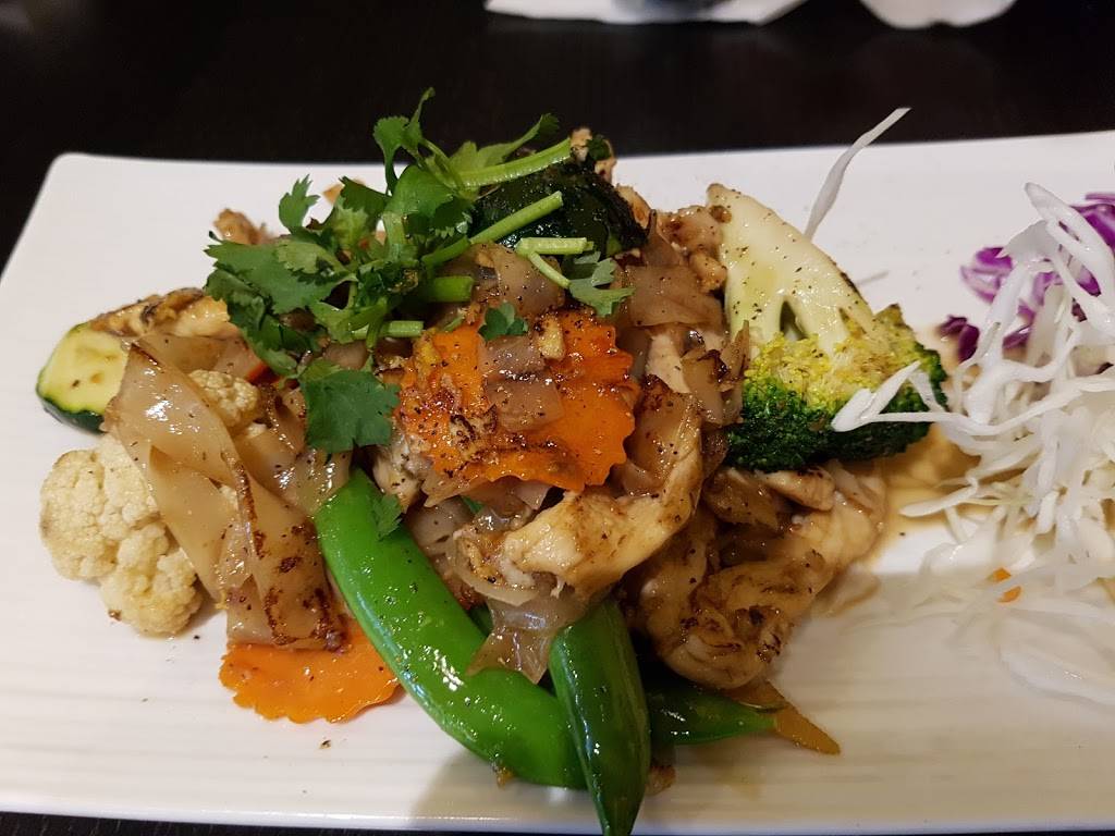 Baan Thai Restaurant | restaurant | 261 Centrepointe Dr, Nepean, ON K2G 6E8, Canada | 6132267604 OR +1 613-226-7604