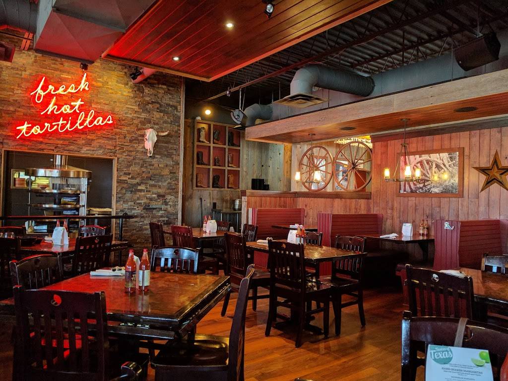 Lone Star Texas Grill | restaurant | 2520 Hyde Park Gate, Oakville, ON L6H 6M2, Canada | 9058292265 OR +1 905-829-2265