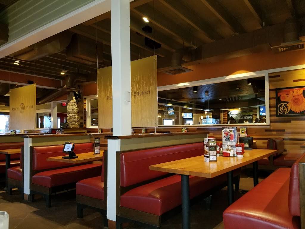 Chilis Grill & Bar | meal takeaway | 3271 N President George Bush Hwy, Garland, TX 75040, USA | 9724965255 OR +1 972-496-5255