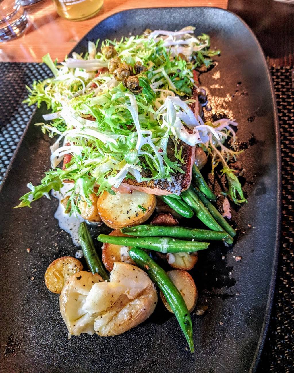 Pure Spirits Oyster House & Grill | restaurant | 17 Tank House Lane, Toronto, ON M5A 3C4, Canada | 4163615859 OR +1 416-361-5859