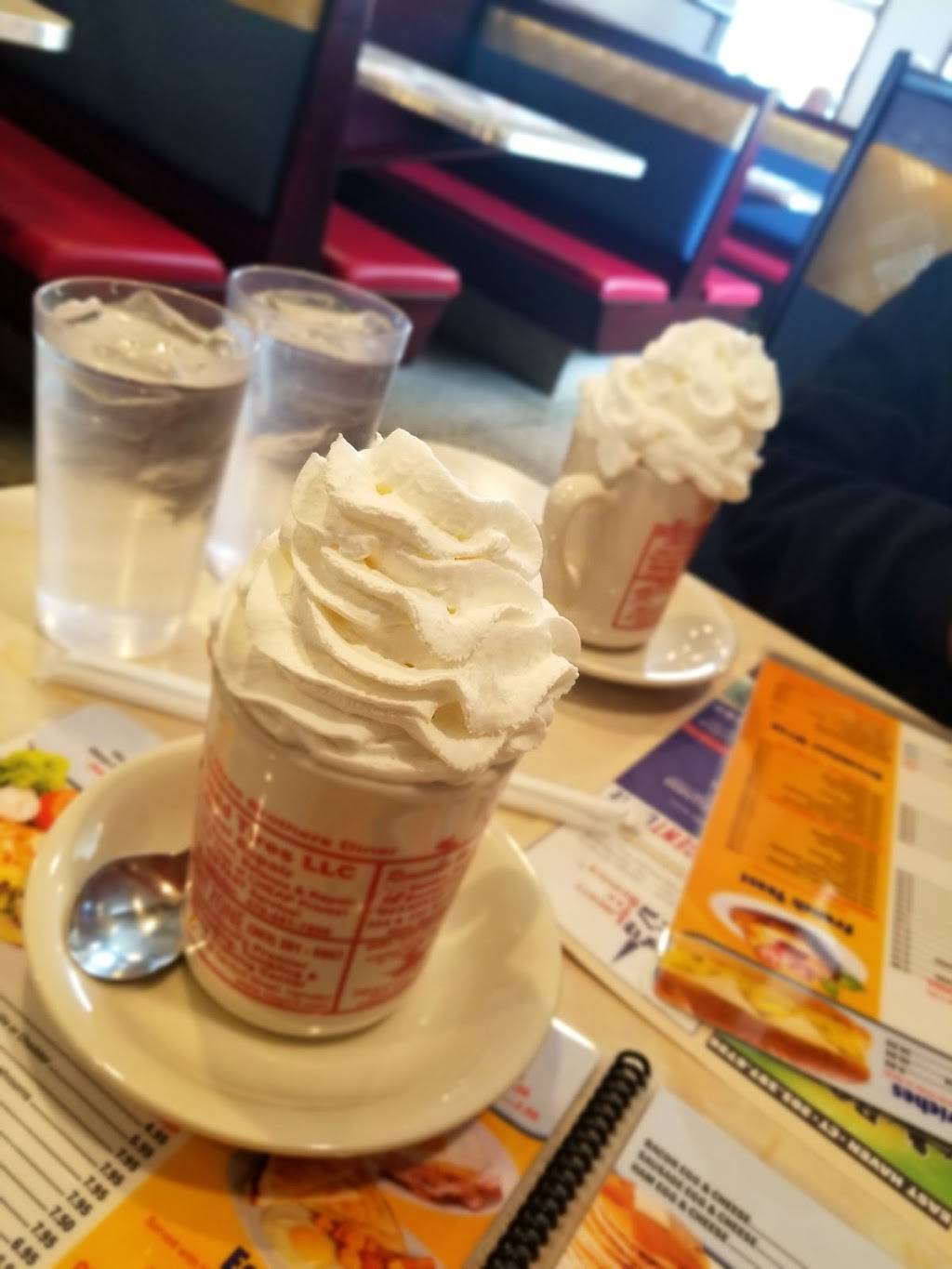 Three Brothers Diner | meal takeaway | 1038 Dixwell Ave, Hamden, CT 06514, USA | 2037779420 OR +1 203-777-9420