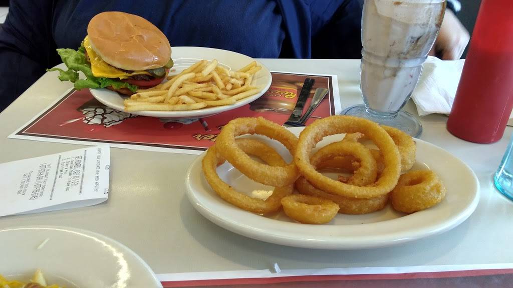 Steak n Shake | restaurant | 1036 Mineral Wells Ave, Paris, TN 38242, USA | 7314077341 OR +1 731-407-7341