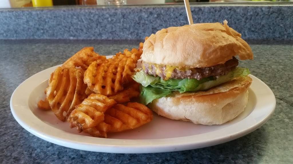 Bridgeview Diner | restaurant | 110 W Central Ave, Mackinaw City, MI 49701, USA | 2314365339 OR +1 231-436-5339