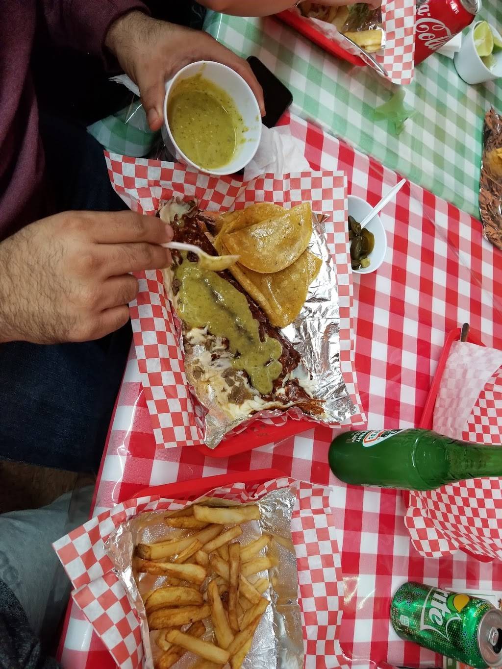 El Tío Taquitos | restaurant | 6053 W Commerce St, San Antonio, TX 78237, USA | 2106004050 OR +1 210-600-4050