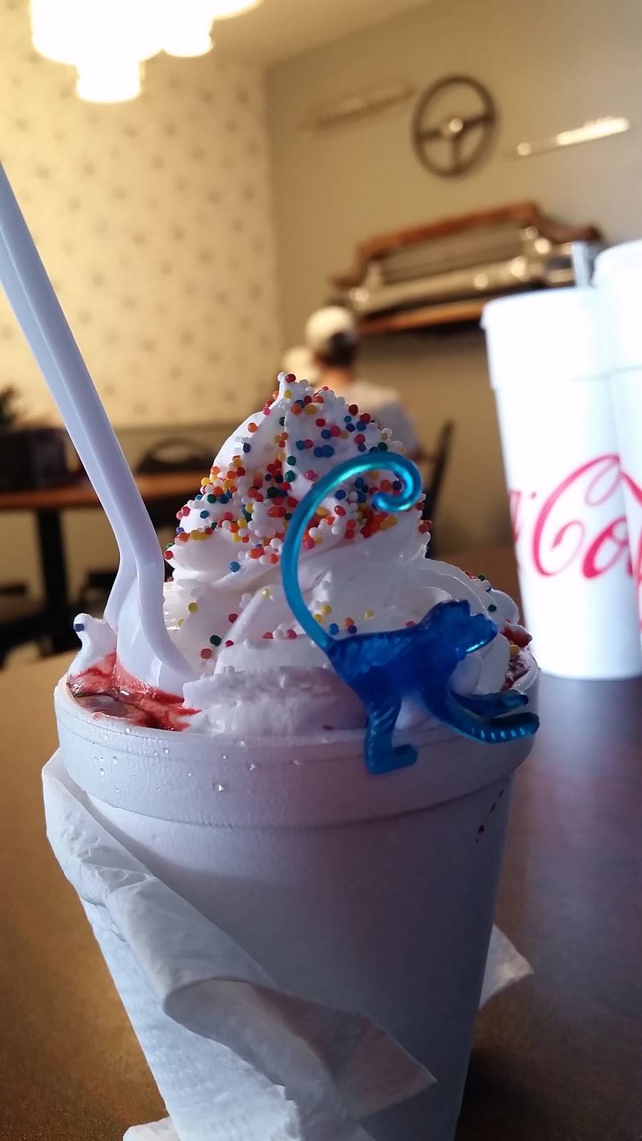 The Funky Munky | restaurant | Shopping Center, 134 College Park Dr, Weatherford, TX 76087, USA | 8173416136 OR +1 817-341-6136