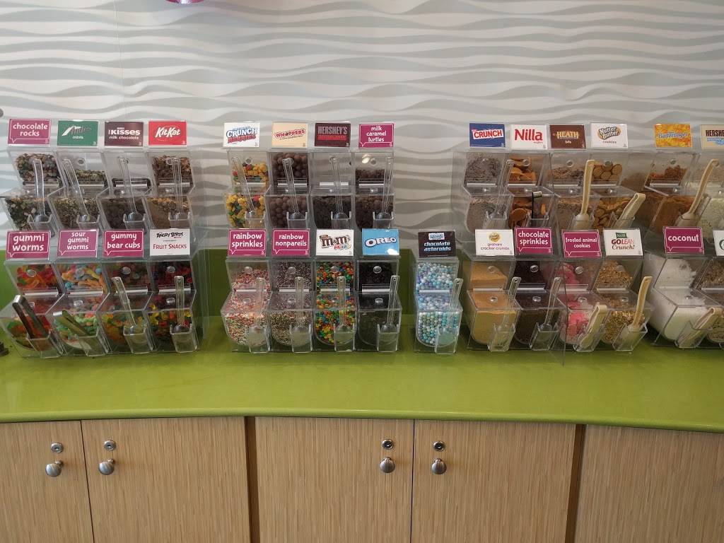 Menchies Frozen Yogurt | bakery | 4740 TX-121 Ste 350, Lewisville, TX 75056, USA | 2146180086 OR +1 214-618-0086