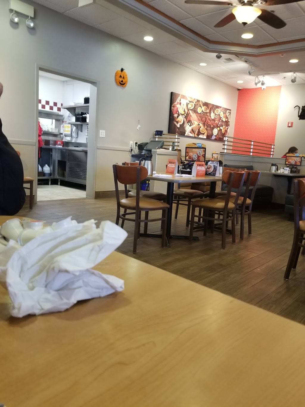 IHOP | restaurant | 2200 NJ-66, Neptune City, NJ 07753, USA | 7327755608 OR +1 732-775-5608