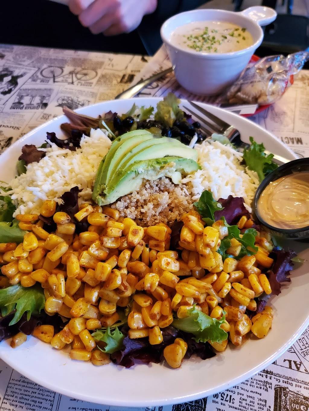 Local Press Eatery | restaurant | 502 S 8th St, Sheboygan, WI 53081, USA | 9202877338 OR +1 920-287-7338