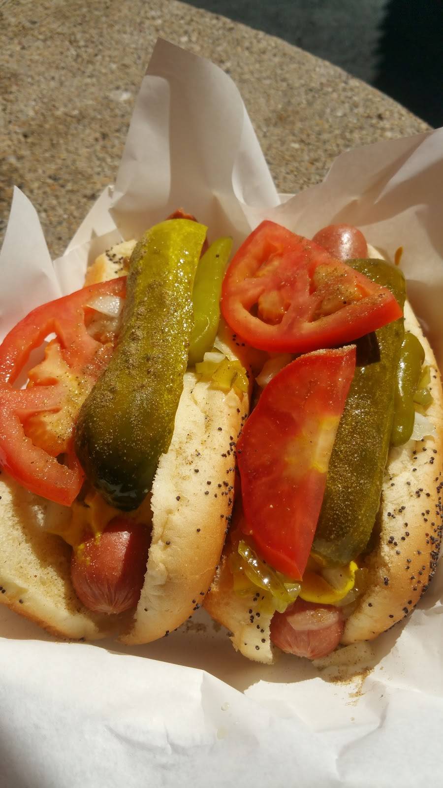 Mustards Last Stand | meal takeaway | 1613 Central St, Evanston, IL 60201, USA | 8478642700 OR +1 847-864-2700