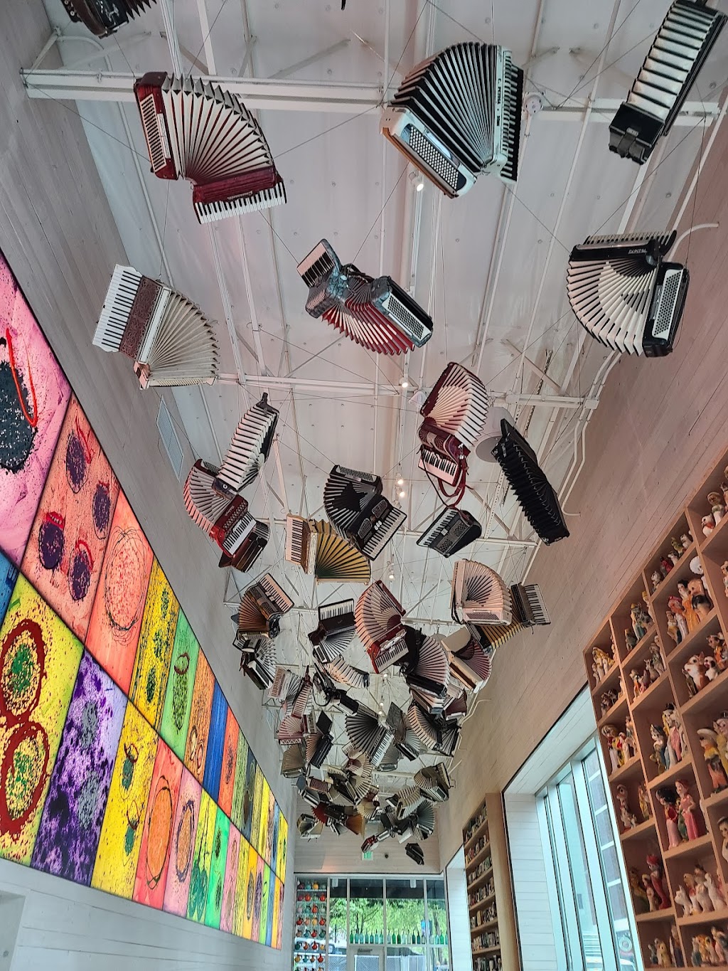 Collections Café | restaurant | 305 Harrison St, Seattle, WA 98109, USA | 2067534935 OR +1 206-753-4935