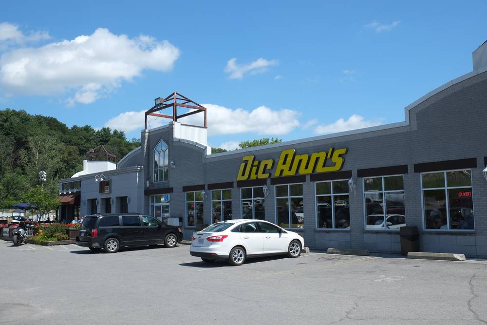 Dic Anns | restaurant | 1417 Chemin Gascon, Terrebonne, QC J6X 2Z7, Canada | 8663422667 OR +1 866-342-2667