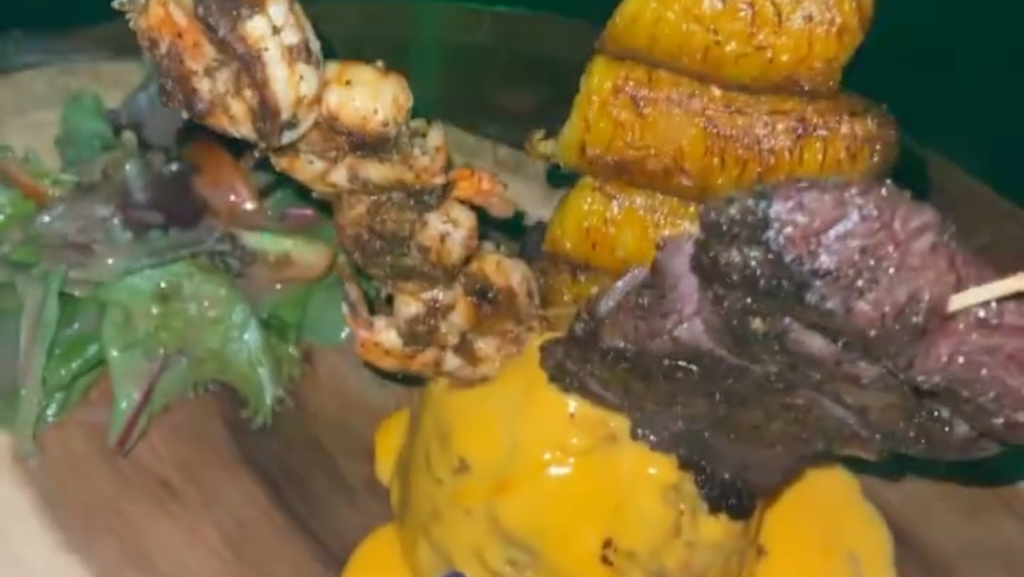 Aruba shots bar & restaurant | restaurant | 463 21st Ave, Paterson, NJ 07513, USA | 8623491320 OR +1 862-349-1320