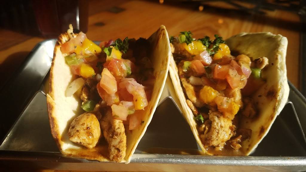 Pouring Glory Growler Fill Station | restaurant | 1001 Bryan Ave, Fort Worth, TX 76104, USA | 6827075441 OR +1 682-707-5441