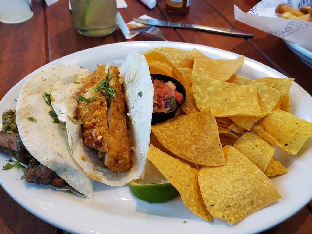 Salt Life Food Shack | restaurant | 17 N Fletcher Ave, Fernandina Beach, FL 32034, USA | 9044327385 OR +1 904-432-7385