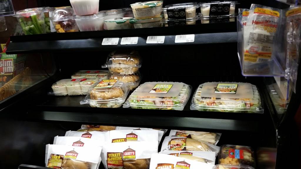 Caseys | meal takeaway | 4124 W Chestnut Expy, Springfield, MO 65802, USA | 4178320945 OR +1 417-832-0945