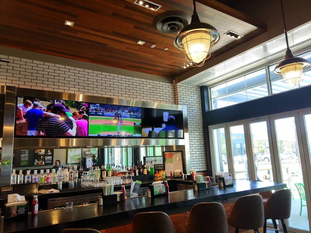 Wahlburgers | restaurant | 930 Market St, Lynnfield, MA 01940, USA | 7813342560 OR +1 781-334-2560