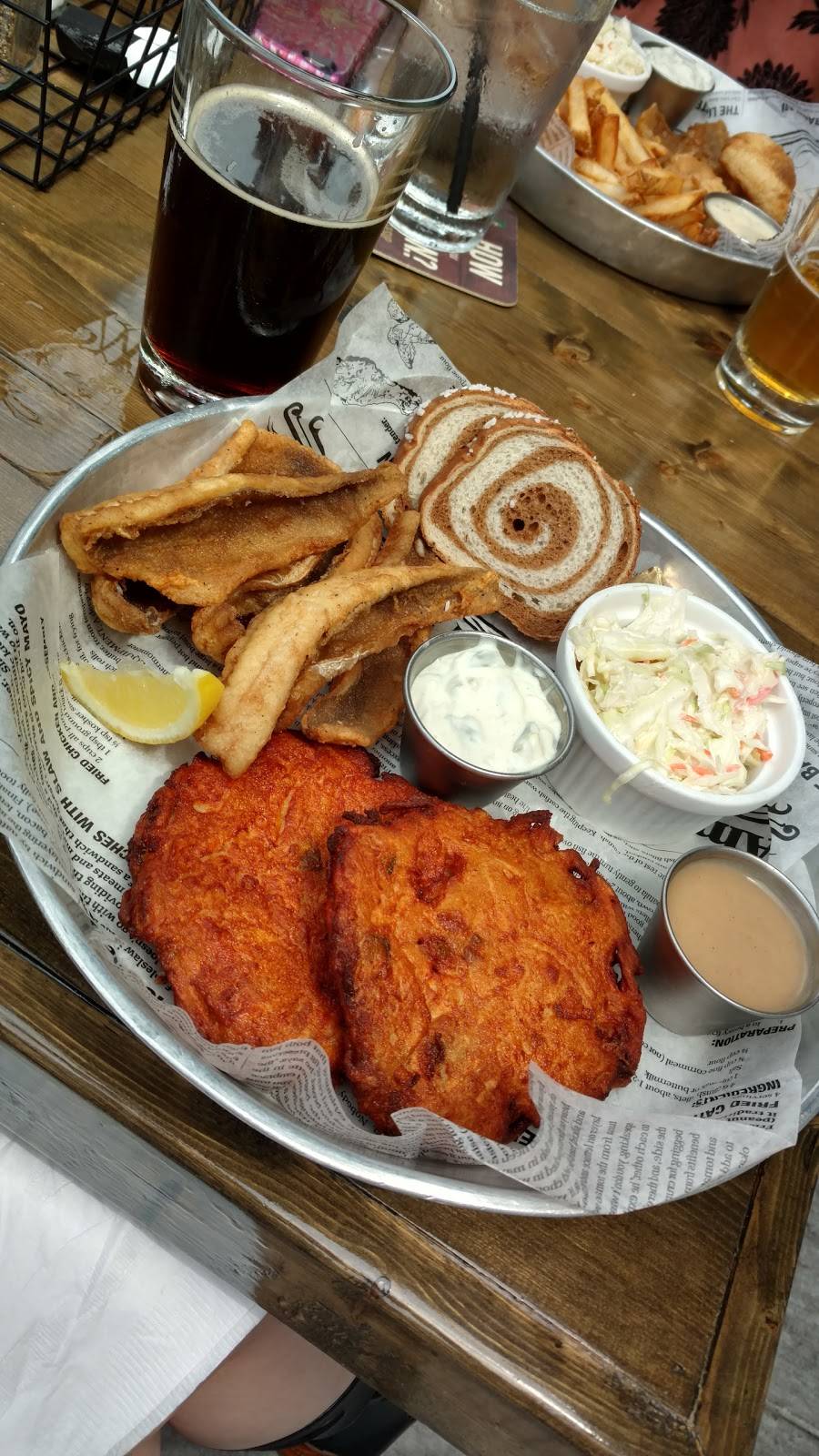 The Hale House | restaurant | 10539 W Forest Home Ave, Hales Corners, WI 53130, USA | 4143779392 OR +1 414-377-9392