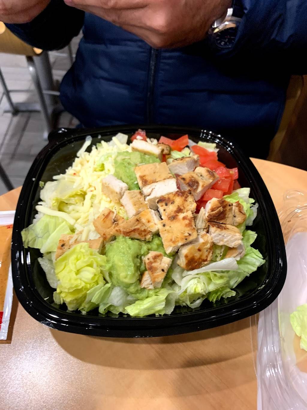 Wendys | restaurant | 18011 Colorado St, Hebron, IN 46341, USA | 2196966437 OR +1 219-696-6437