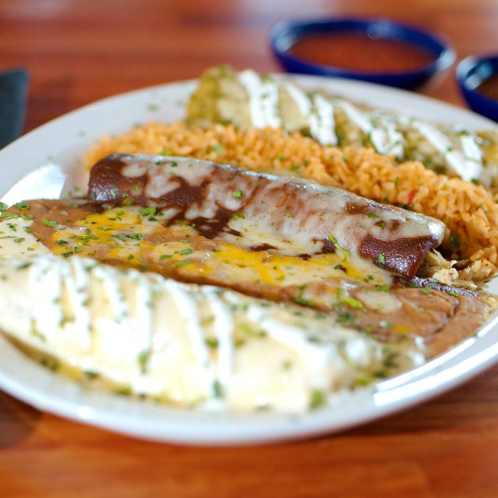 Tiagos Cabo Grille | restaurant | 8403 TX-151 #101, San Antonio, TX 78245, USA | 2106473600 OR +1 210-647-3600