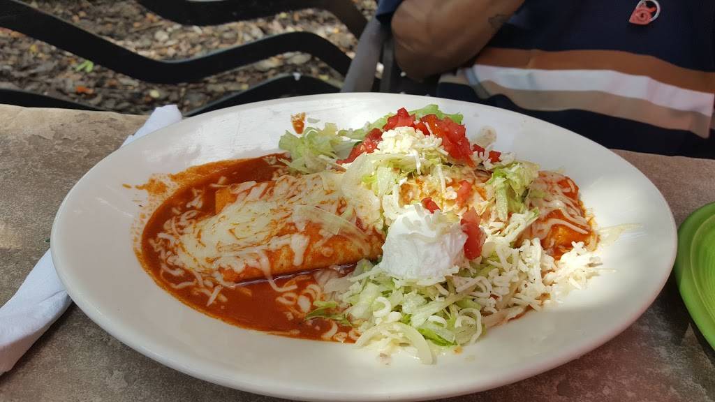 La Parrilla | restaurant | 94 Pavilion Pkwy, Fayetteville, GA 30214, USA | 7707165886 OR +1 770-716-5886