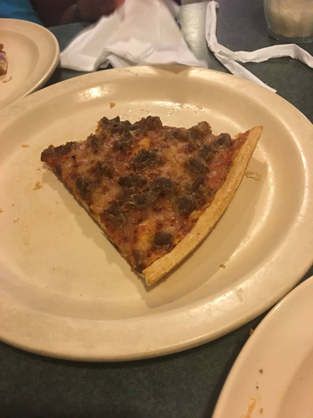 Luigis Pizza | restaurant | 7901 N May Ave, Oklahoma City, OK 73120, USA | 4058489995 OR +1 405-848-9995