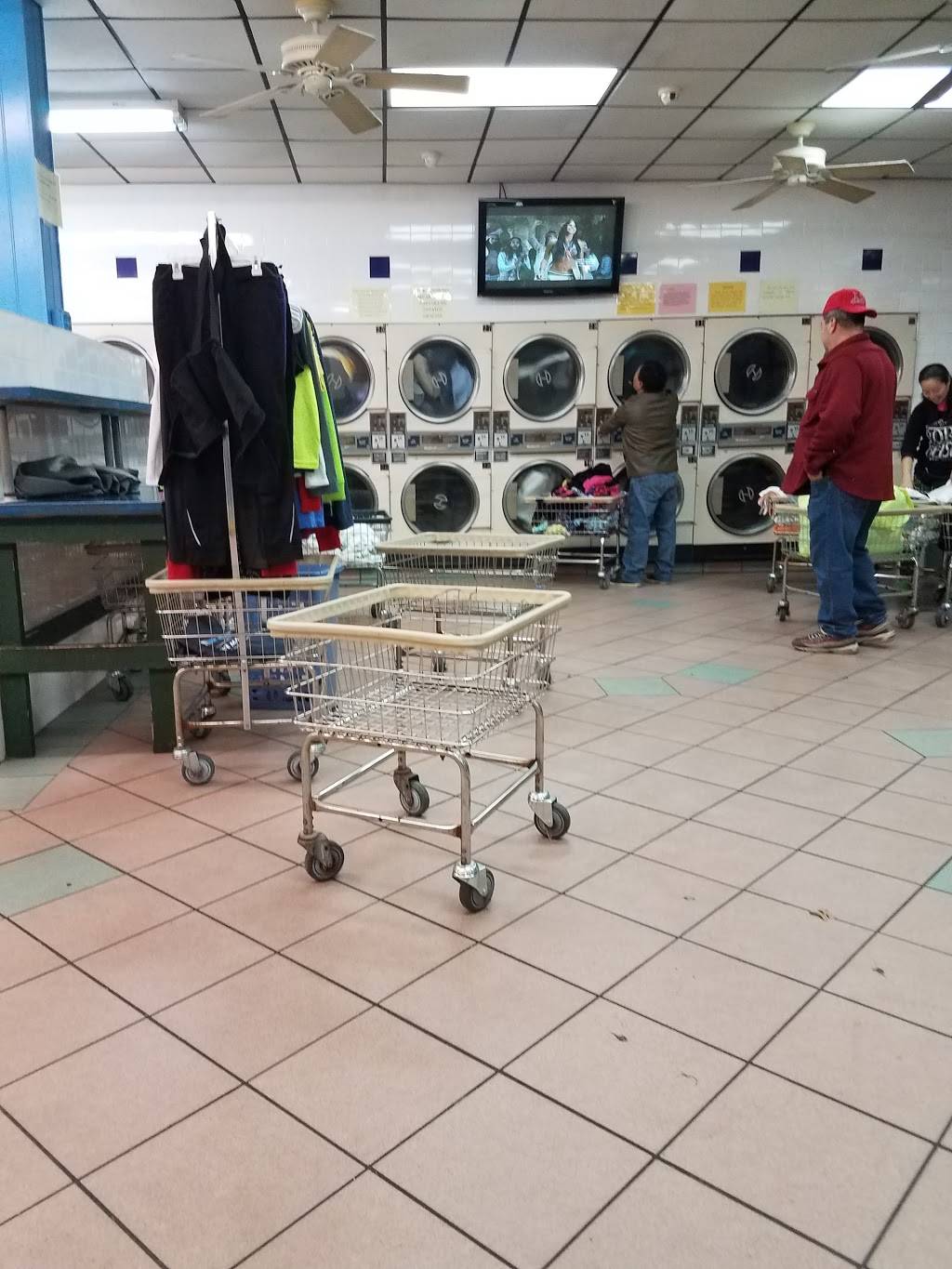 Long Wall Kitchen | restaurant | 1708 Sunrise Hwy, Copiague, NY 11726, USA | 6318420853 OR +1 631-842-0853