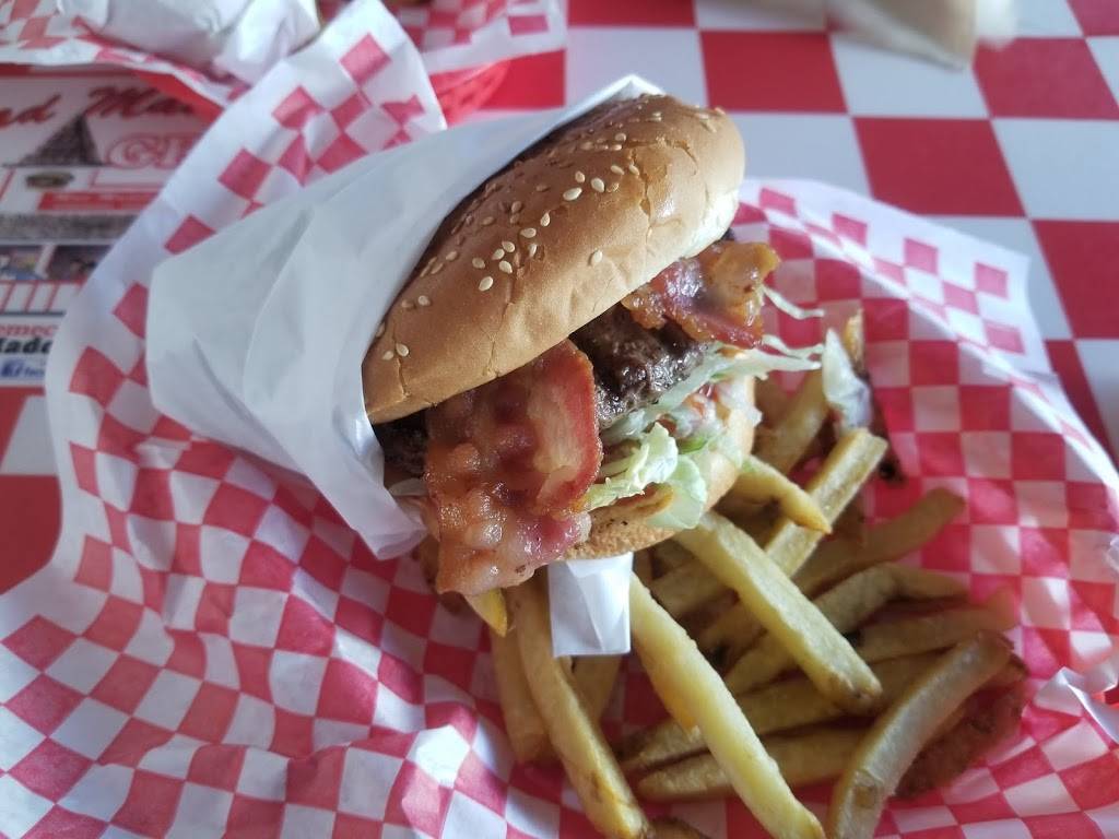 Mad Madelines | restaurant | 28495 Old Town Front St, Temecula, CA 92590, USA | 9516993776 OR +1 951-699-3776