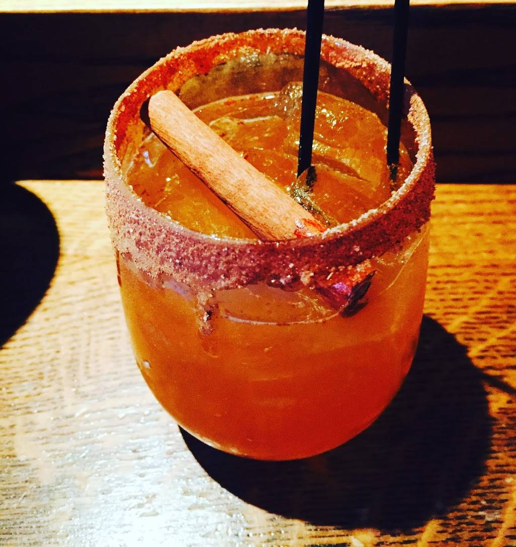 The Point Tavern | restaurant | 4469, 302 Wickenden St, Providence, RI 02903, USA | 4017514900 OR +1 401-751-4900