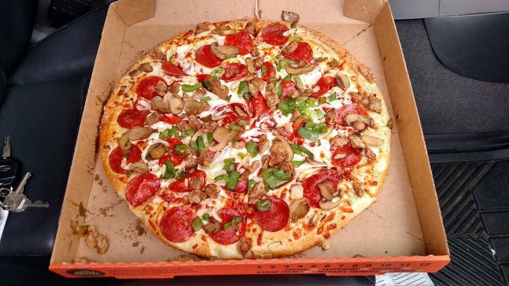 Little Caesars Pizza | meal takeaway | 511 N Royal Ave, Front Royal, VA 22630, USA | 5406354445 OR +1 540-635-4445