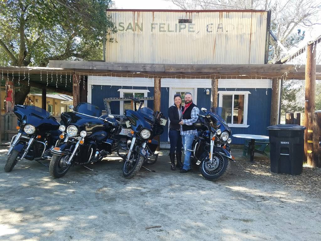 RDs Log Cabin | restaurant | 26650 San Felipe Rd, Warner Springs, CA 92086, USA | 7607822782 OR +1 760-782-2782