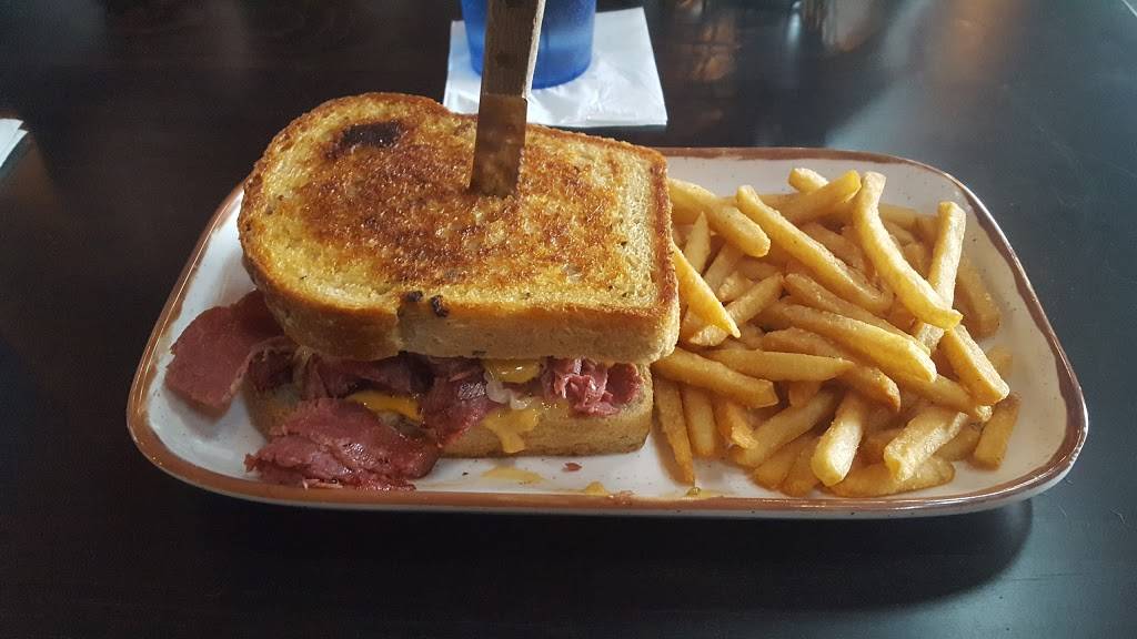 Fork n Pint | restaurant | 51 N Broadway St, Lake Orion, MI 48362, USA | 2488454476 OR +1 248-845-4476