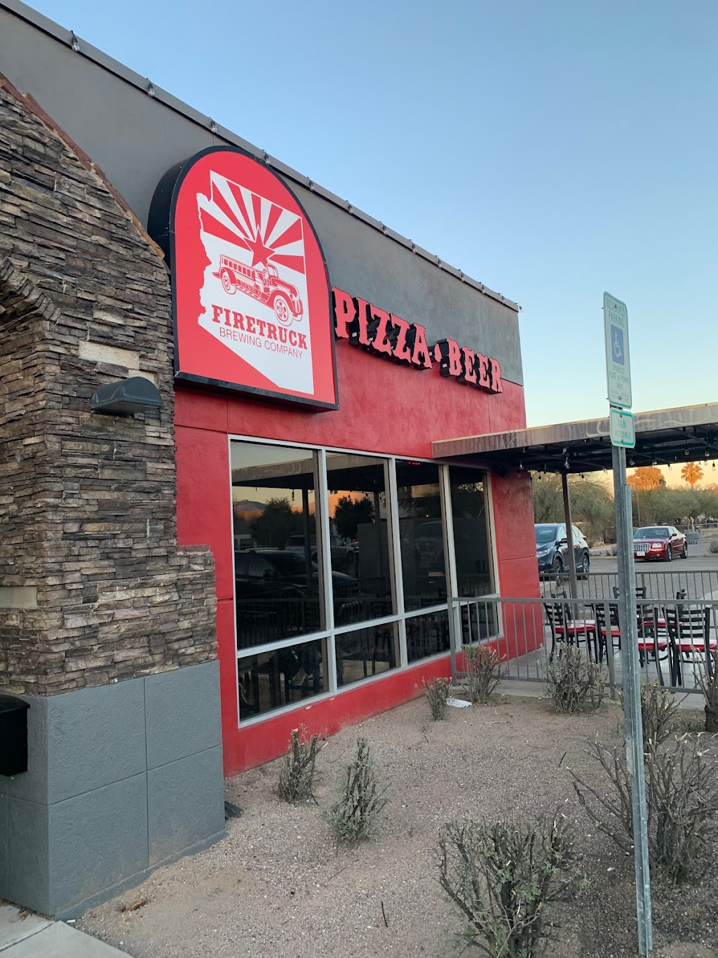 Firetruck Pizza Company | restaurant | 800 N Kolb Rd, Tucson, AZ 85710, USA | 5202072489 OR +1 520-207-2489