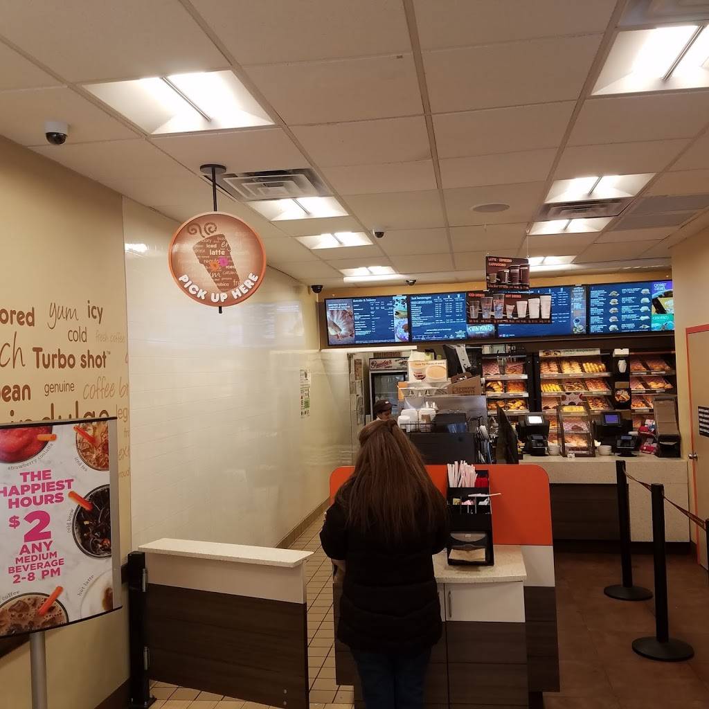 Dunkin Donuts | cafe | 7513 Metropolitan Ave, Middle Village, NY 11379, USA | 7183267837 OR +1 718-326-7837