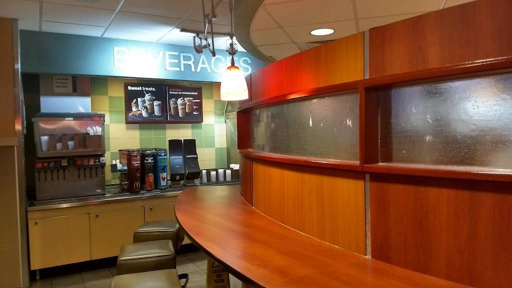 McDonalds | cafe | 1028 Dixie Dr, Clute, TX 77531, USA | 9792973824 OR +1 979-297-3824