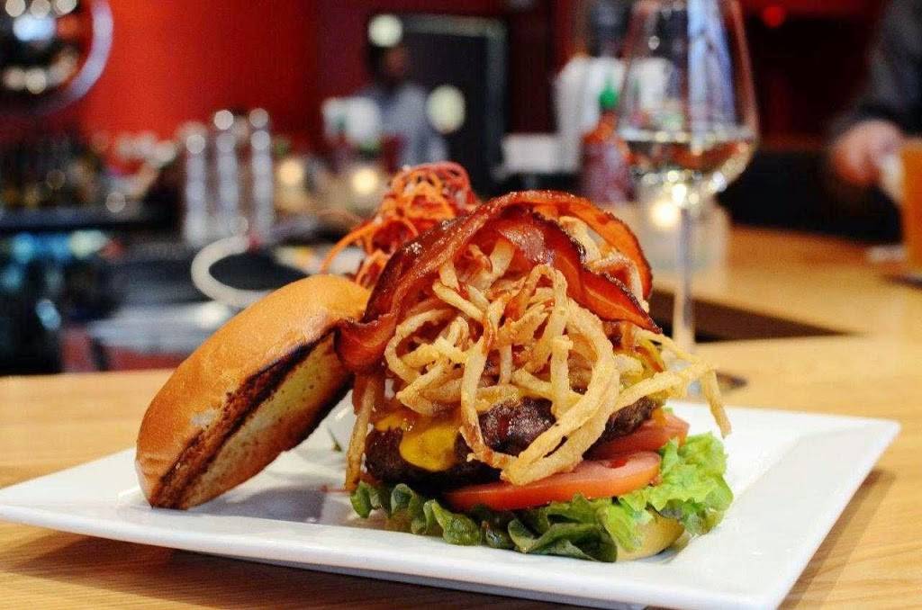 The Cowfish Sushi Burger Bar | restaurant | 4310 Sharon Rd, Charlotte, NC 28211, USA | 7043651922 OR +1 704-365-1922