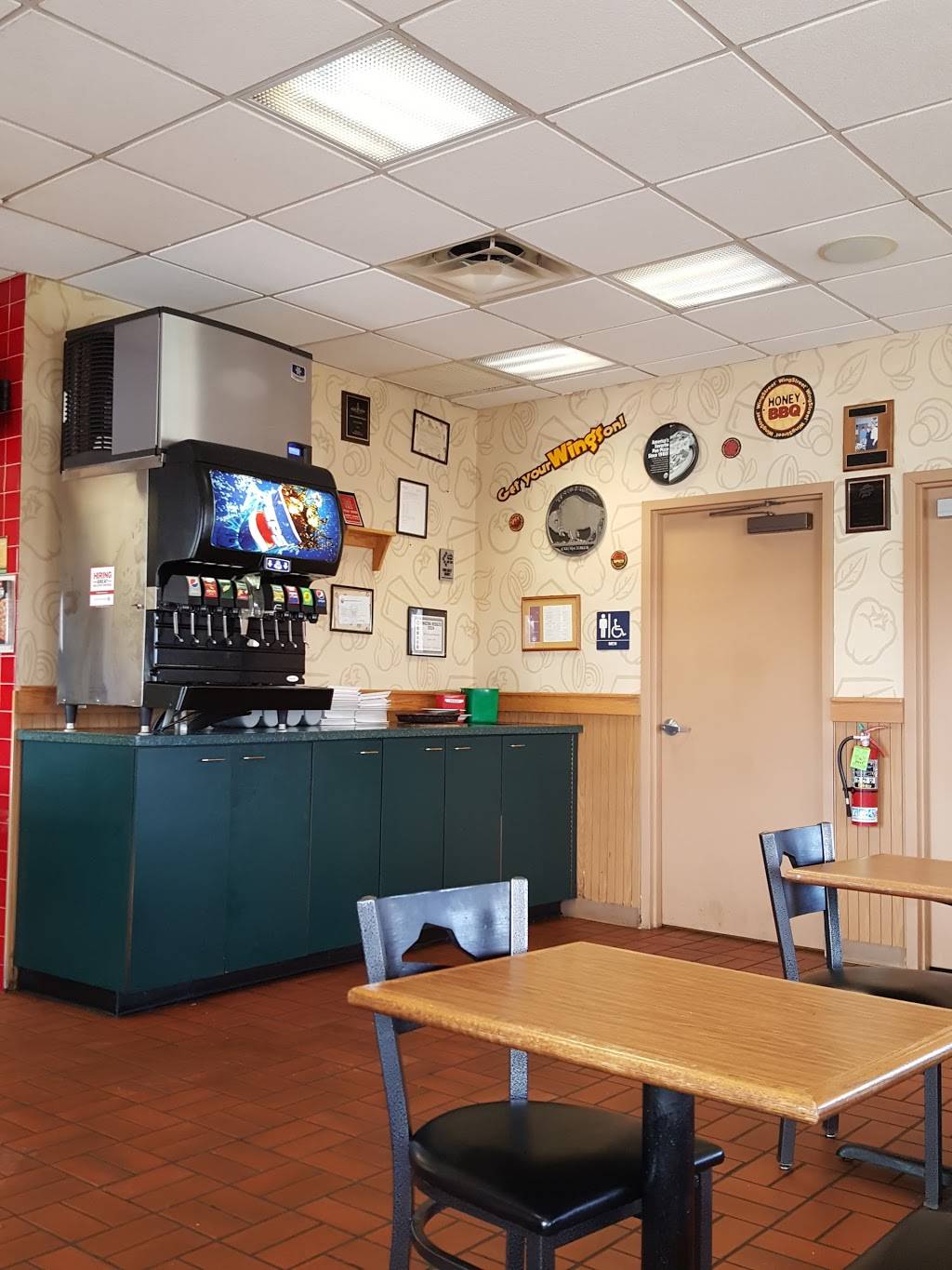 Pizza Hut | meal takeaway | 3926 Youngstown-Poland Rd, Youngstown, OH 44514, USA | 3307816600 OR +1 330-781-6600