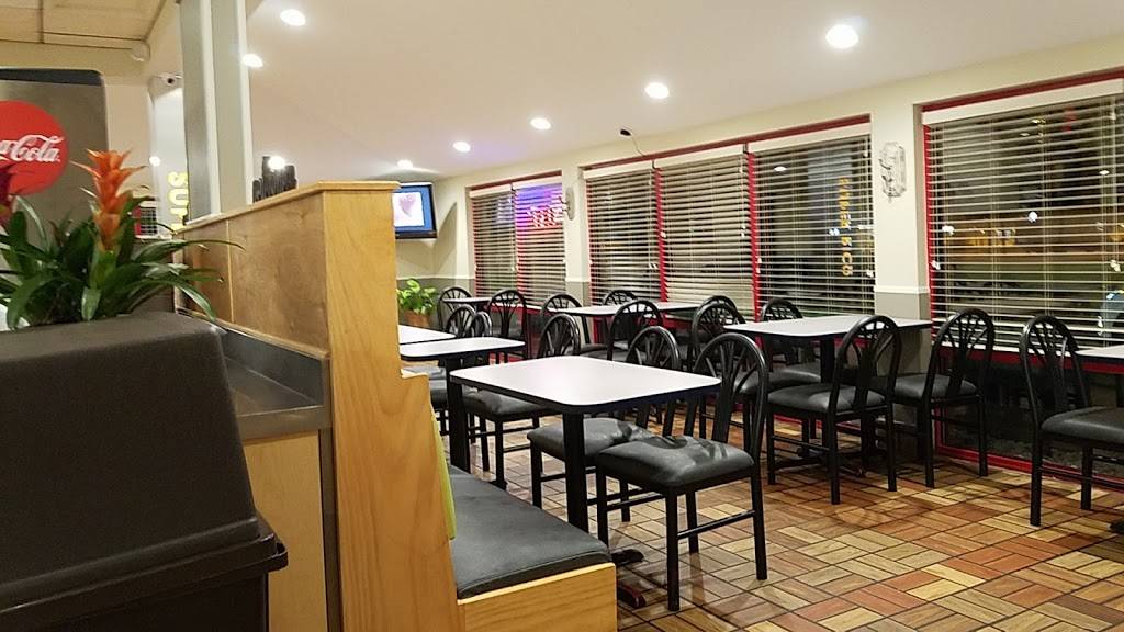 Super Rico Peruvian Chicken | restaurant | 2330 Gateway Blvd, Fredericksburg, VA 22401, USA | 5403289268 OR +1 540-328-9268